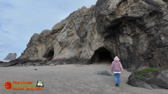 Bandon-OR-Beaches-Sea-Stacks-Caves-Wizards-Hat-Paulette-Pocket3-01-20-2024_000554_03