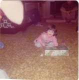 normal_shannon_on_floor