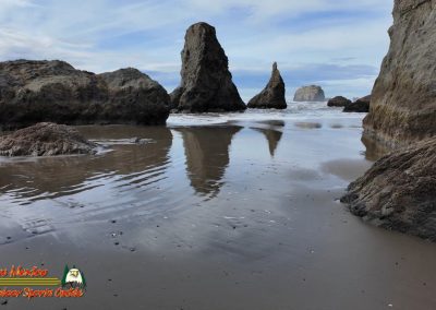 Bandon Sea Stacks and Beach Caves Pocket 3