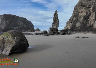 Bandon Sea Stacks and Beach Caves Pocket 3