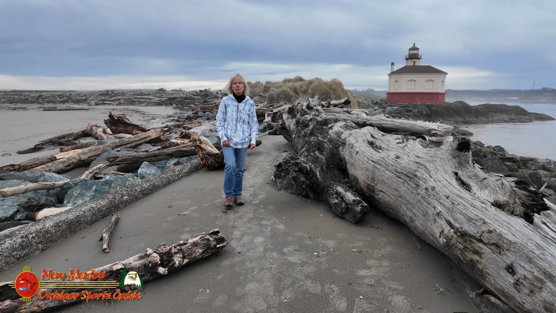 Coquille River Lighthouse in Bandon, Oregon Paulette 01-20-2024