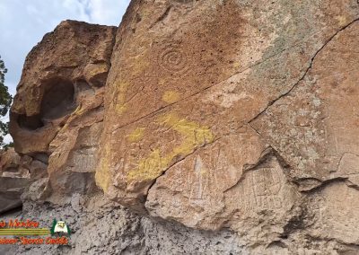 Tsankawi Pueblo Hiking Insta360 Ace Pro Petroglyphs